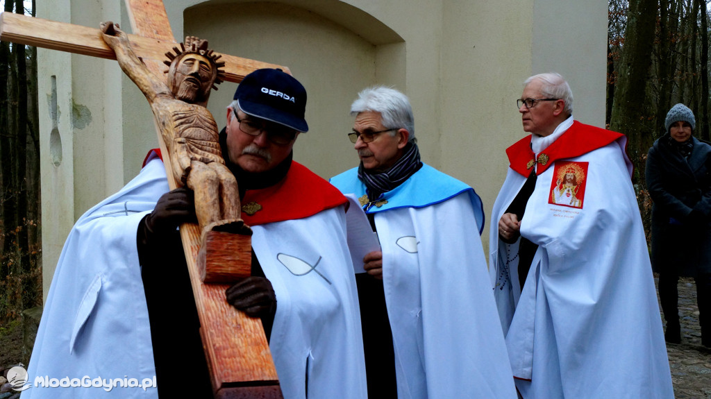Wejherowo - droga krzyzowa w intencji 10 letniego chłopca