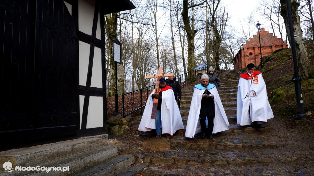 Wejherowo - droga krzyzowa w intencji 10 letniego chłopca