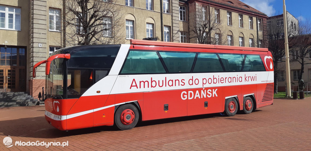 Akademia Marynarki Wojennej odpowiada na apel o krew - foto Wojciech Mundt