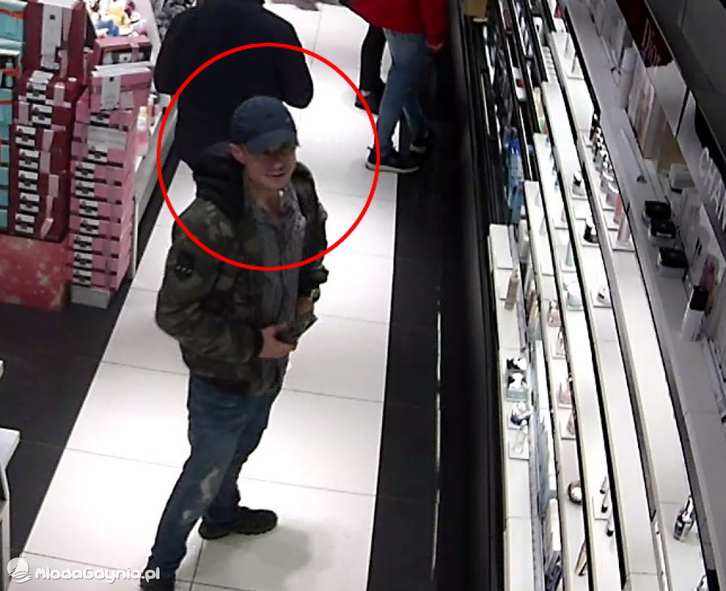 Policja poszukuje sprawców kradzieży 31.03.2020