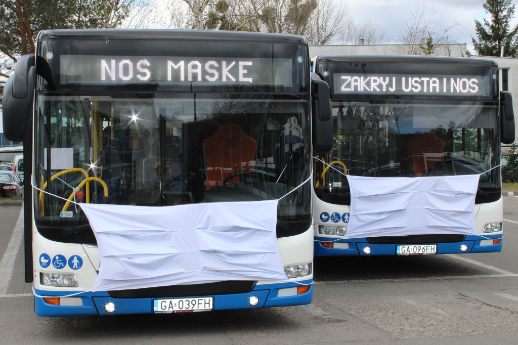 ZKM/PKA - Lech Żurek - autobusy w maseczkach