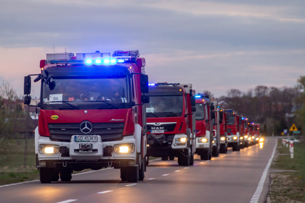 Gdyńscy strażacy gasili Biebrzański Park Narodowy