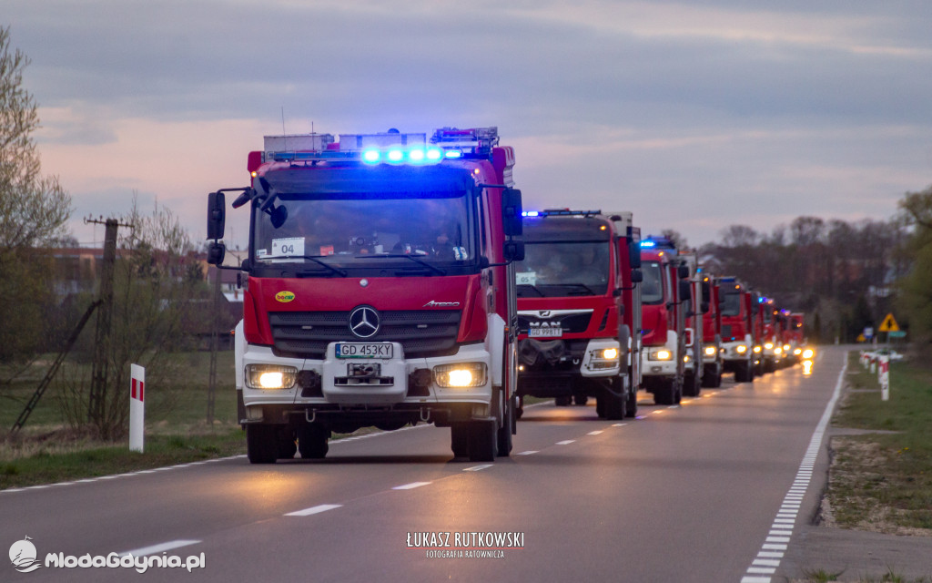 Gdyńscy strażacy gasili Biebrzański Park Narodowy