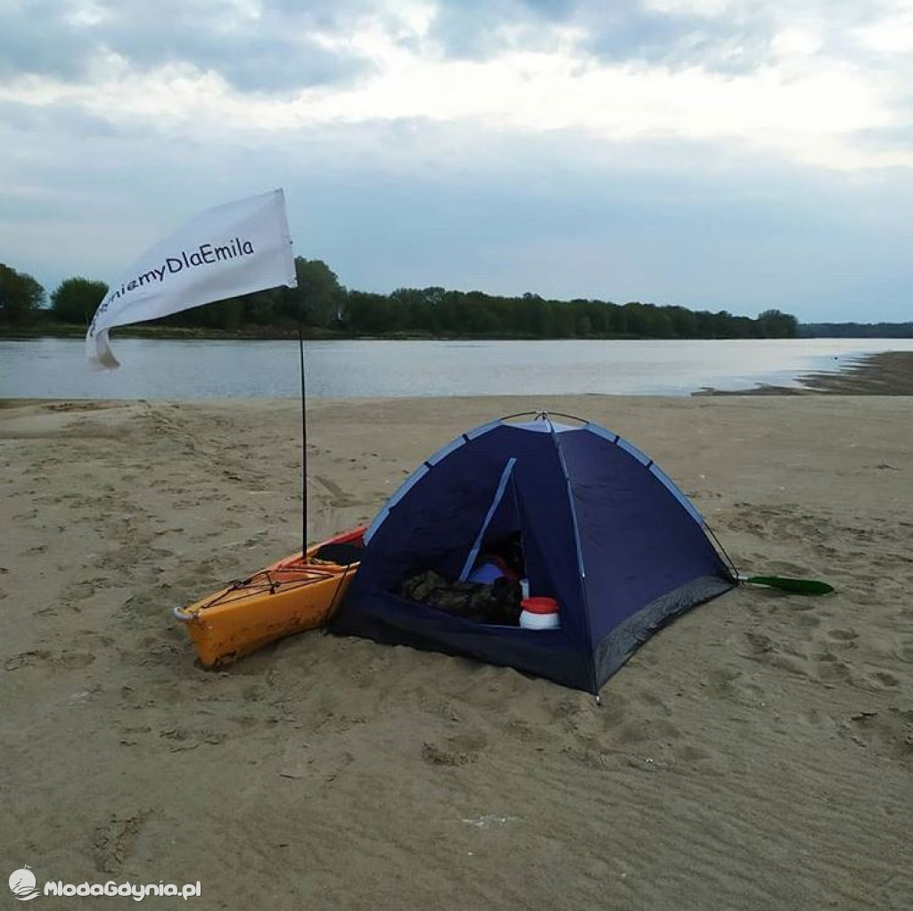 Szymon płynie dla Emila - 4 i 5 maja 2020