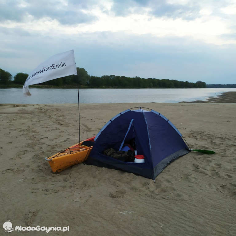 Szymon płynie dla Emila - 4 i 5 maja 2020