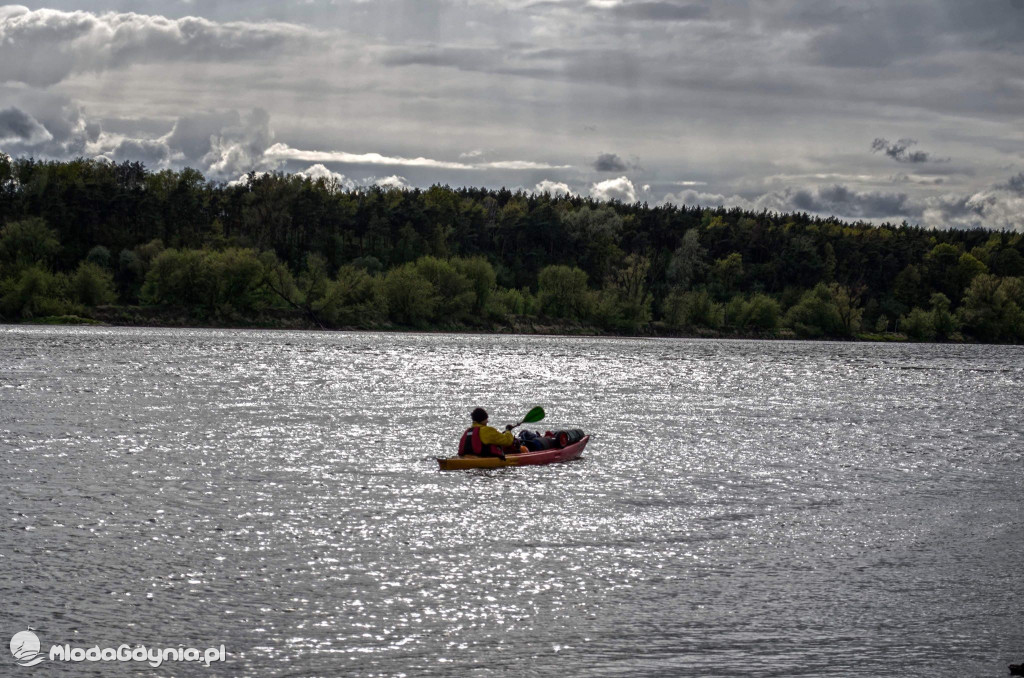 Szymon płynie dla Emila - 4 i 5 maja 2020