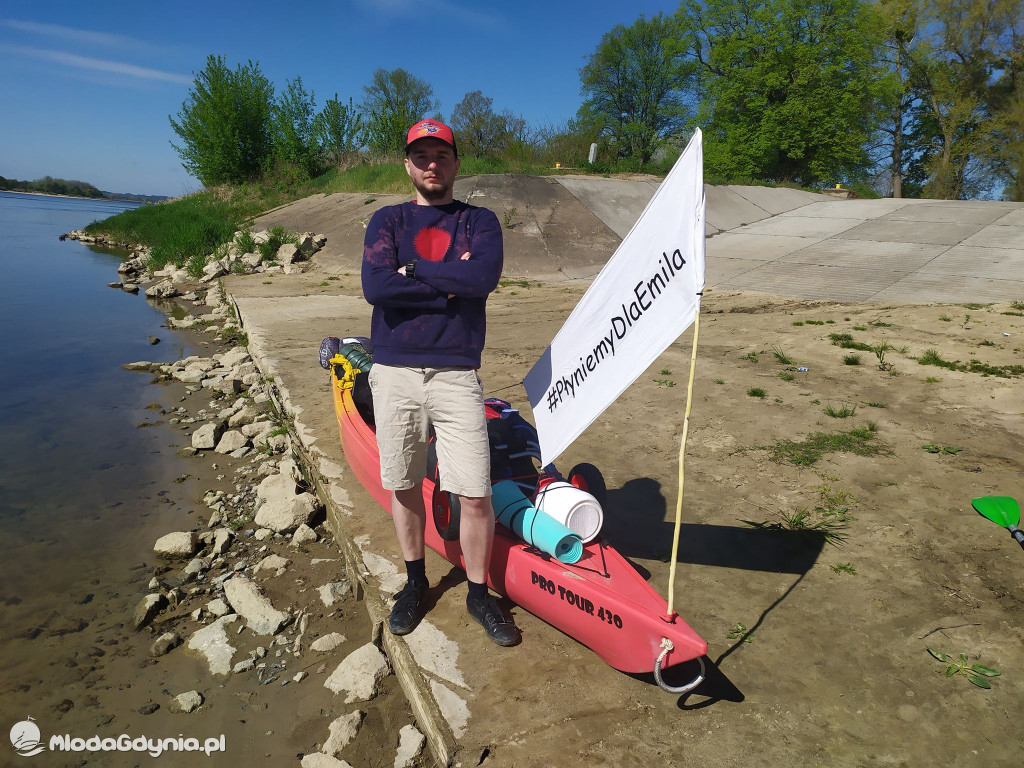 Szymon Machnowski płynie dla Emila - 6 i 7 maja