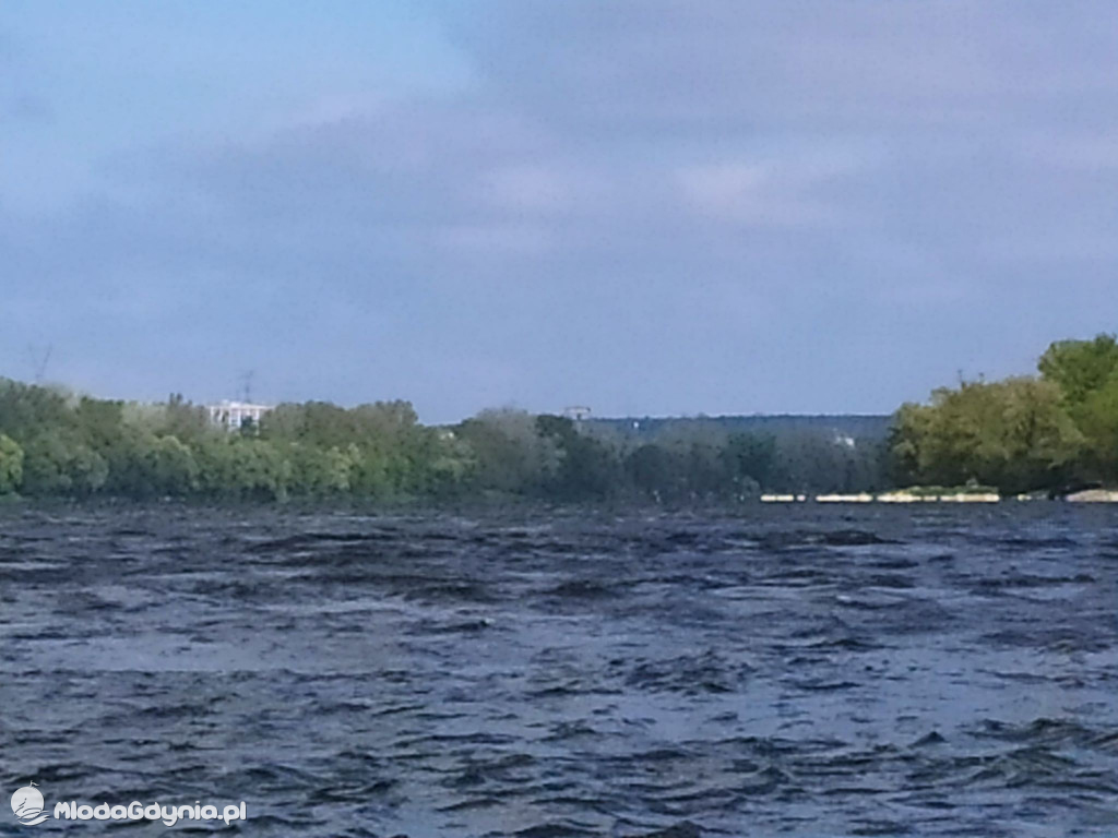 Szymon Machnowski płynie dla Emila - 6 i 7 maja