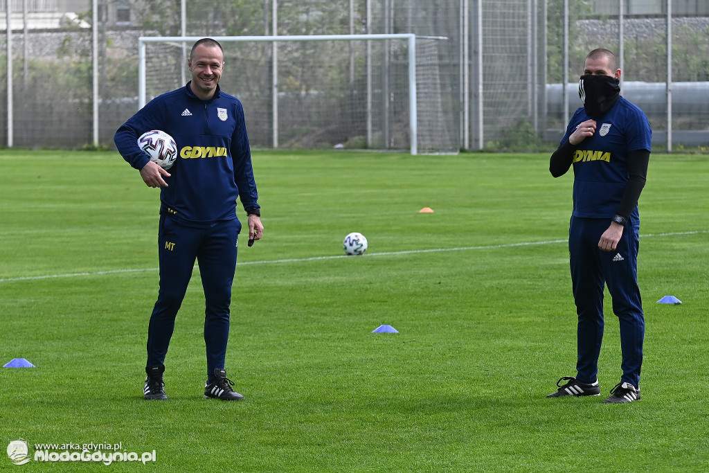Arka Gdynia - Piątkowe zajęcia na boisku GCS 08.05.2020
