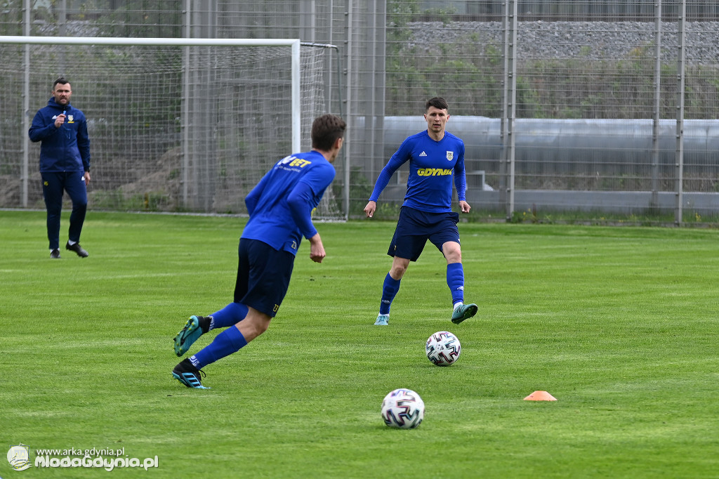 Arka Gdynia - Piątkowe zajęcia na boisku GCS 08.05.2020