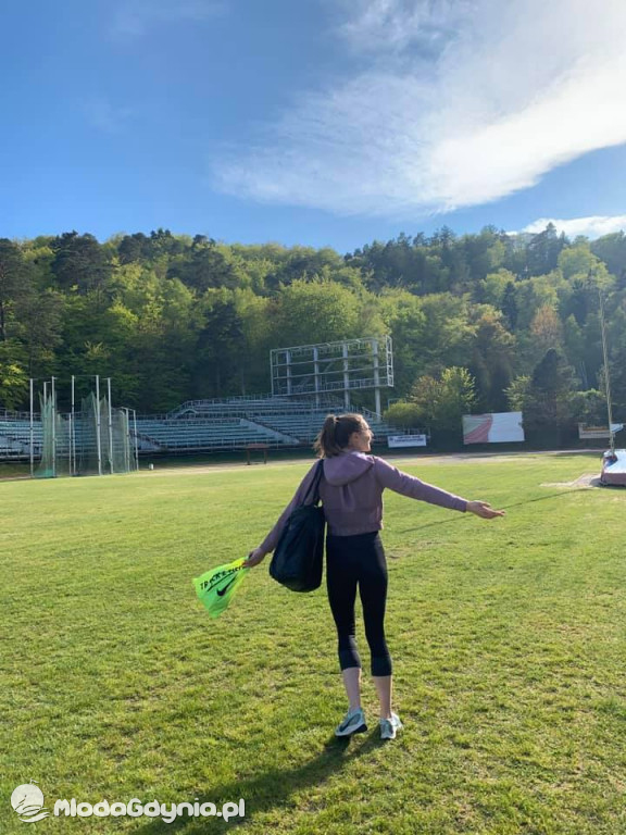 Młodzi sportowcy rozpoczynają treningi