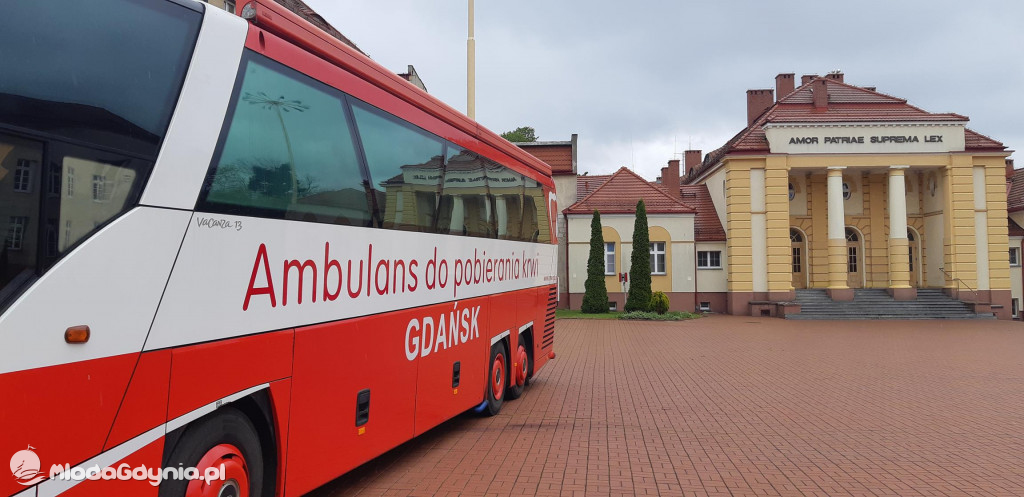 AMW - Podchorążowie oddali krew