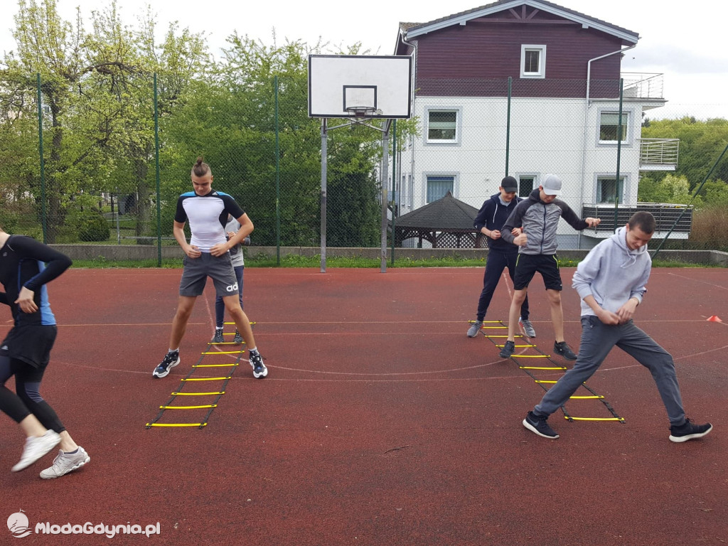 UKS 7 - Treningi online, na świeżym powietrzu