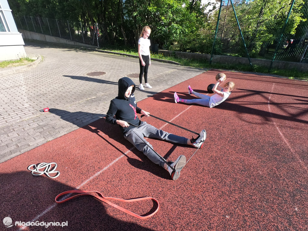 UKS 7 - Treningi online, na świeżym powietrzu