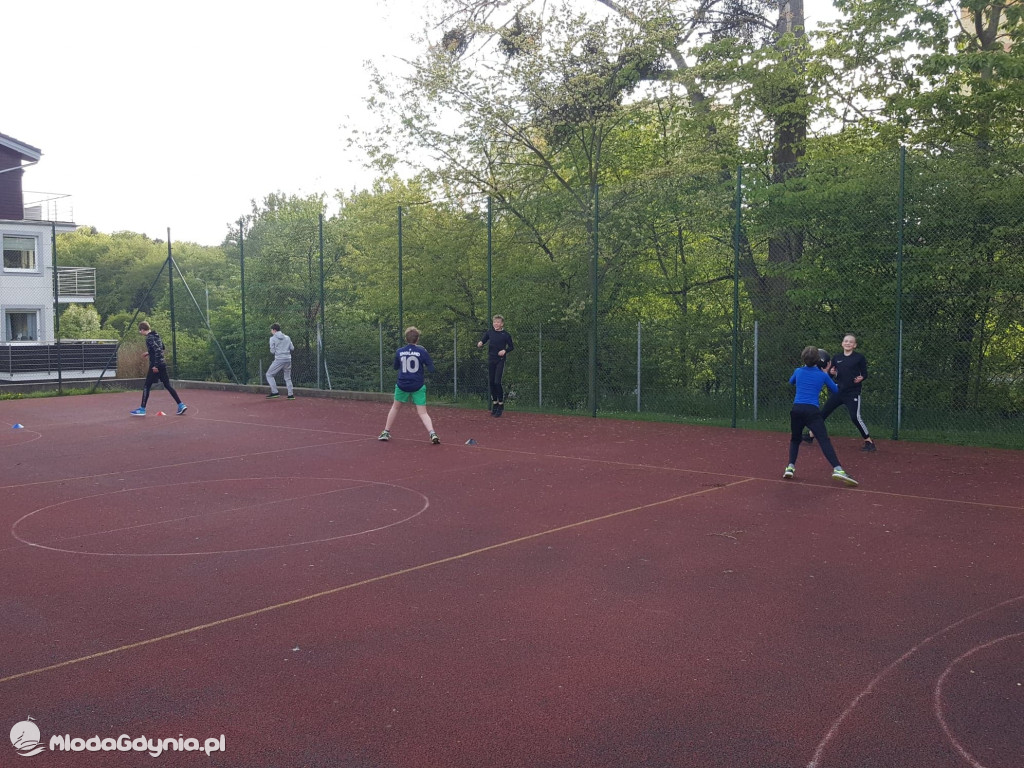 UKS 7 - Treningi online, na świeżym powietrzu