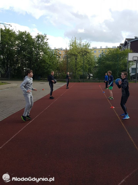 UKS 7 - Treningi online, na świeżym powietrzu