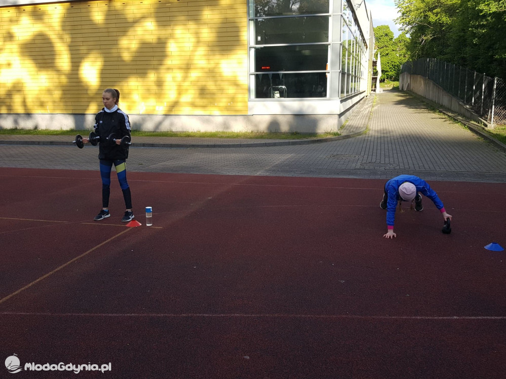 UKS 7 - Treningi online, na świeżym powietrzu