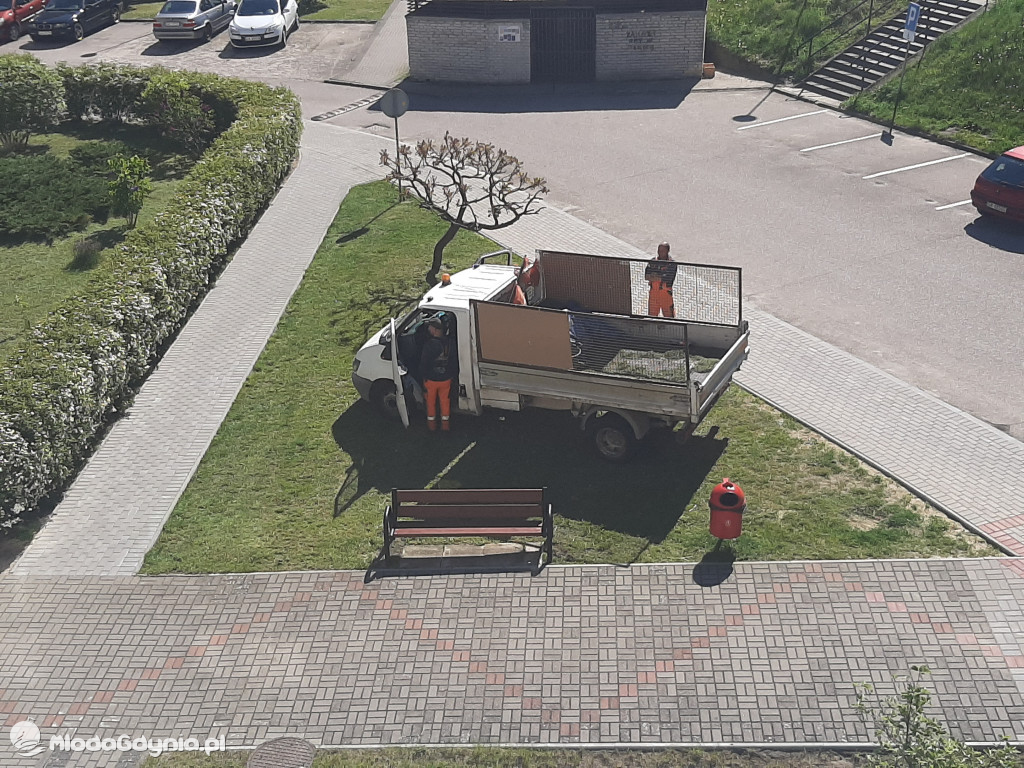 Koszą, trawę koszą