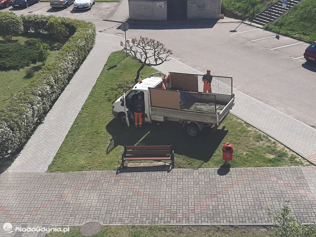 Koszą, trawę koszą