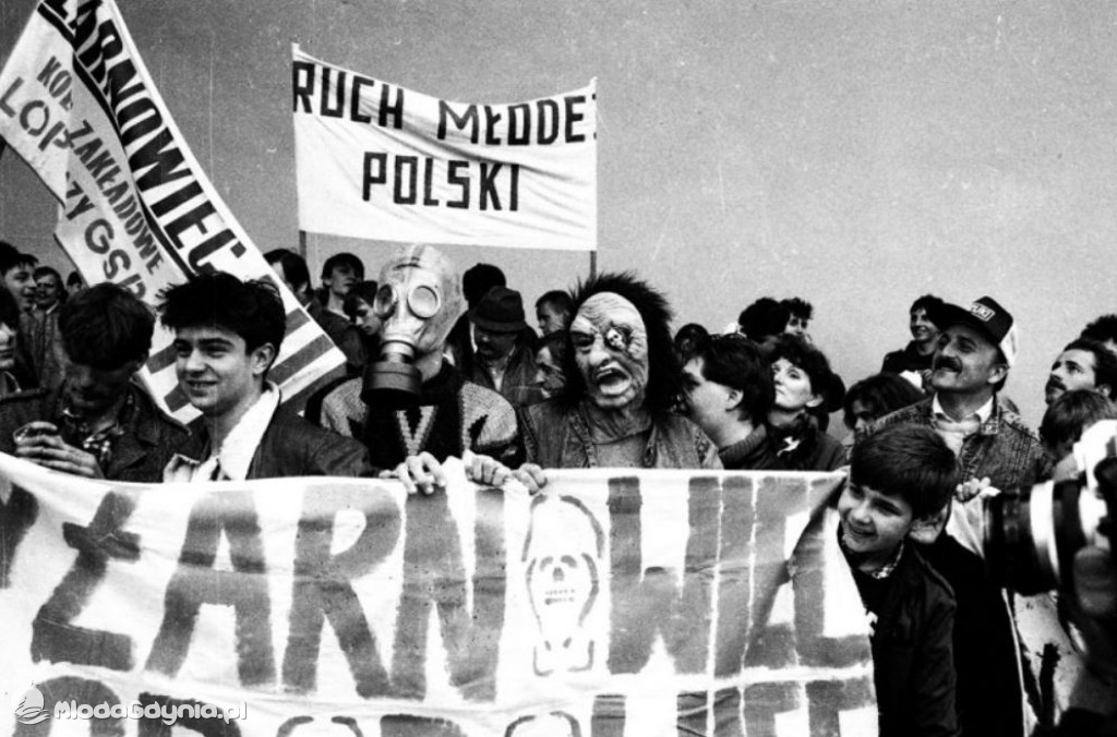 Żarnowiec grobowiec