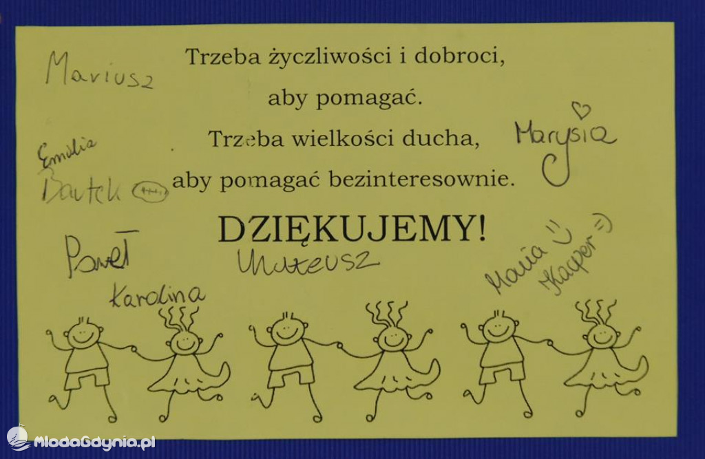 Podchorążowie osłodzili życie dzieciom