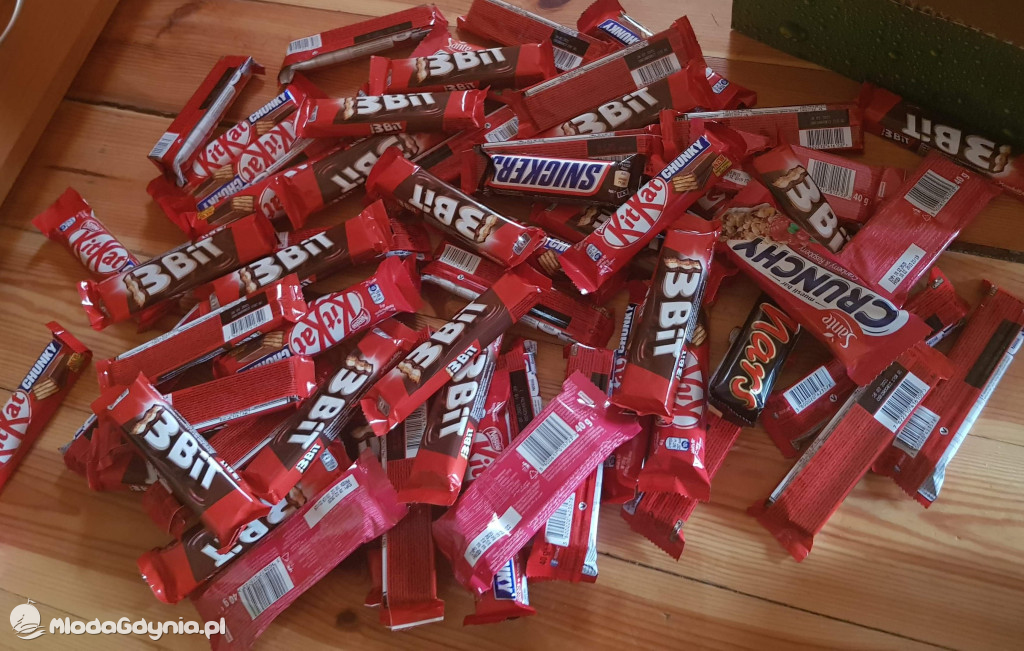 Podchorążowie osłodzili życie dzieciom