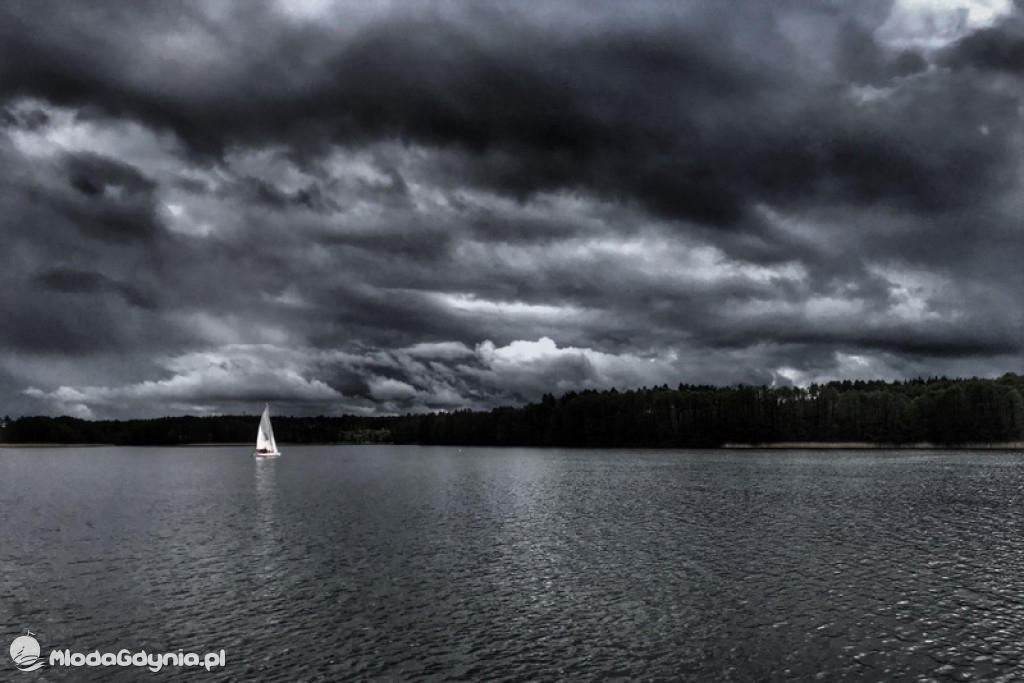 Podchorążowie uczyli się żeglować