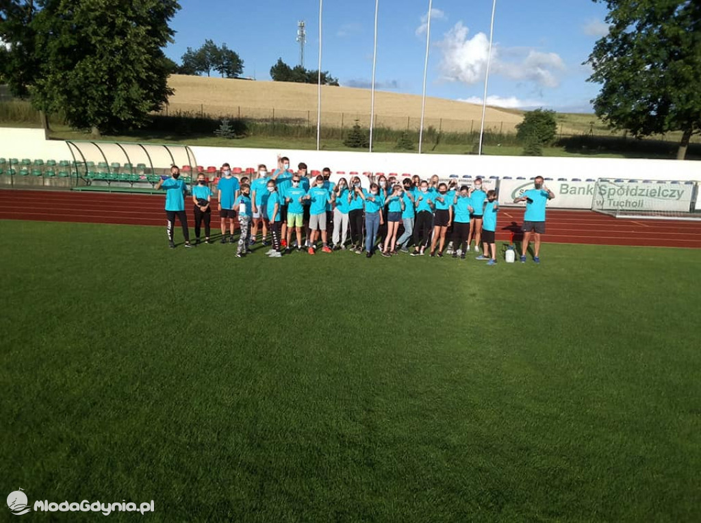 Klub Lekkoatletyczny Gdynia - Kolejny rok w koszulki zaopatruje klub niezastąpiona firma Haftmarket