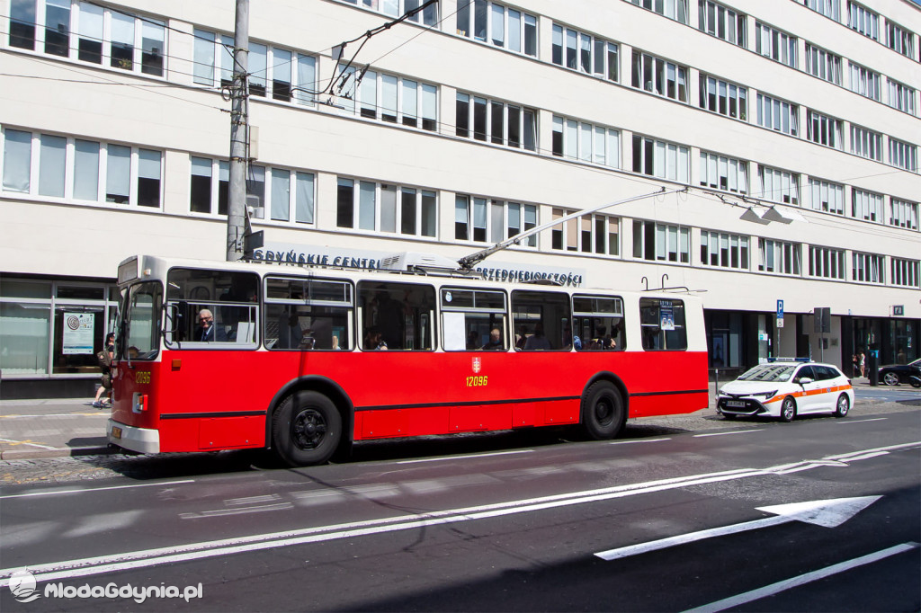 70 lat minęło - jubileusz gdyńskiej linii 25