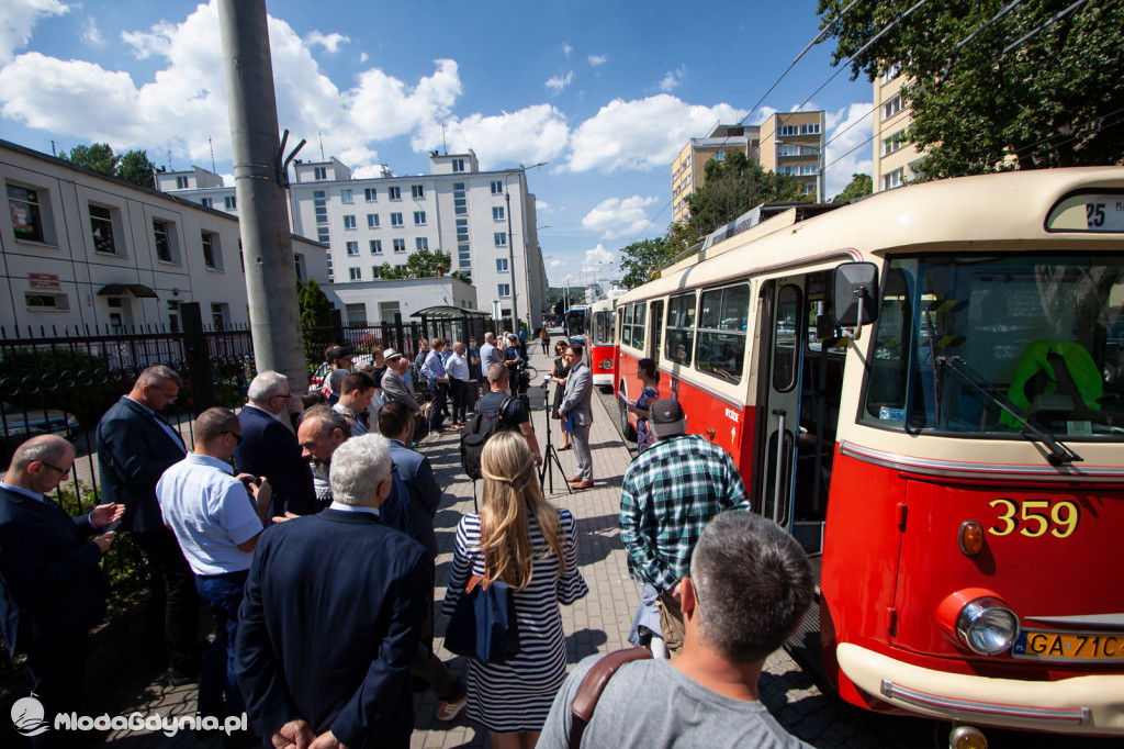 70 lat minęło - jubileusz gdyńskiej linii 25