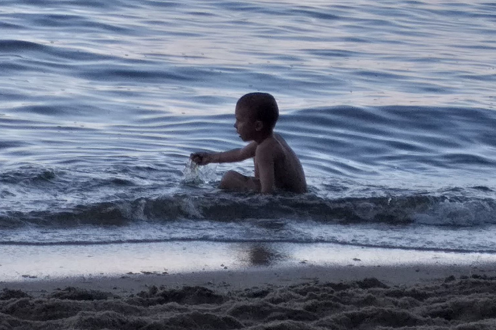 Redłowo plaża - kąpią się mimo zakazu 20.07.2020