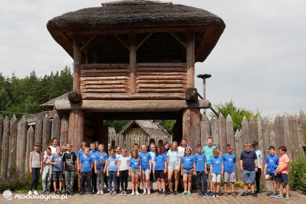 Harcerze w Osadzie Słowiańskiej
