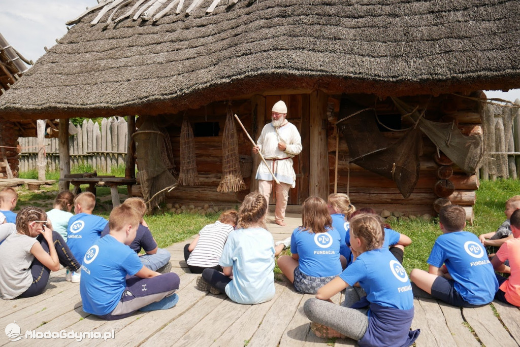 Harcerze w Osadzie Słowiańskiej