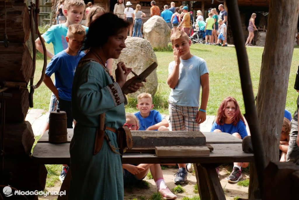 Harcerze w Osadzie Słowiańskiej