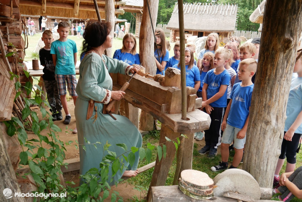 Harcerze w Osadzie Słowiańskiej