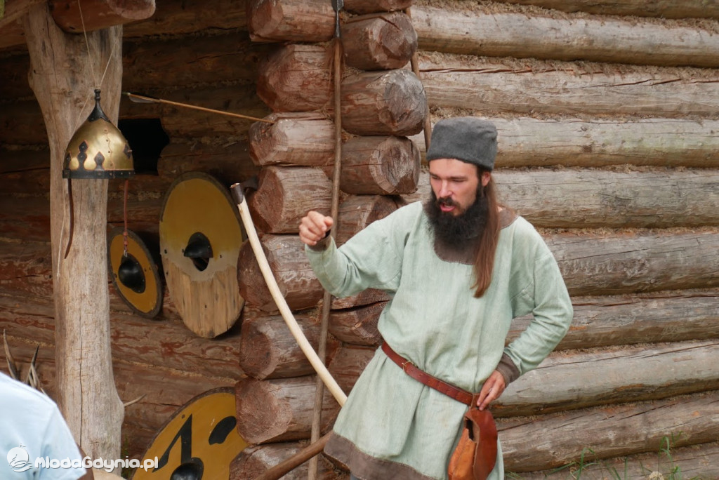 Harcerze w Osadzie Słowiańskiej