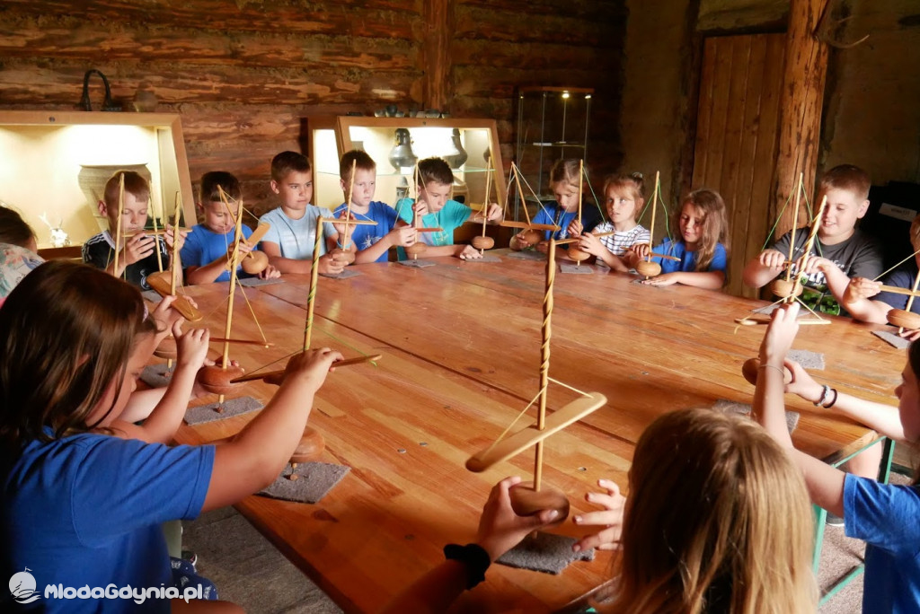 Harcerze w Osadzie Słowiańskiej