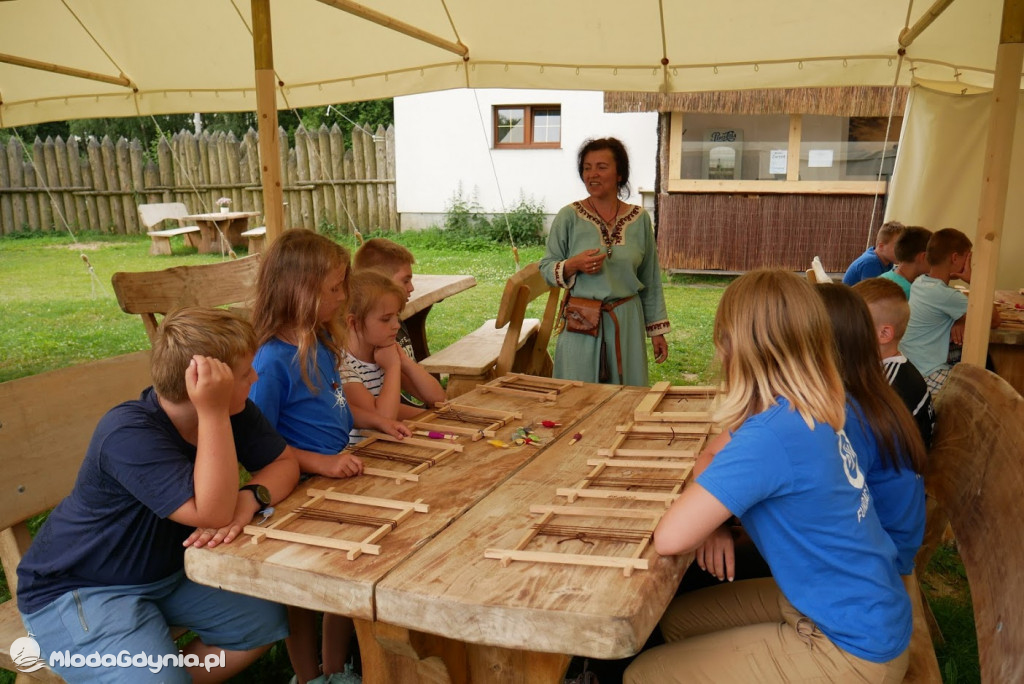 Harcerze w Osadzie Słowiańskiej