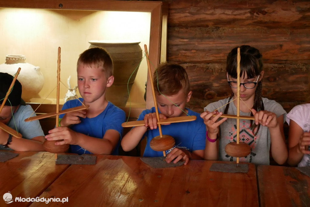 Harcerze w Osadzie Słowiańskiej