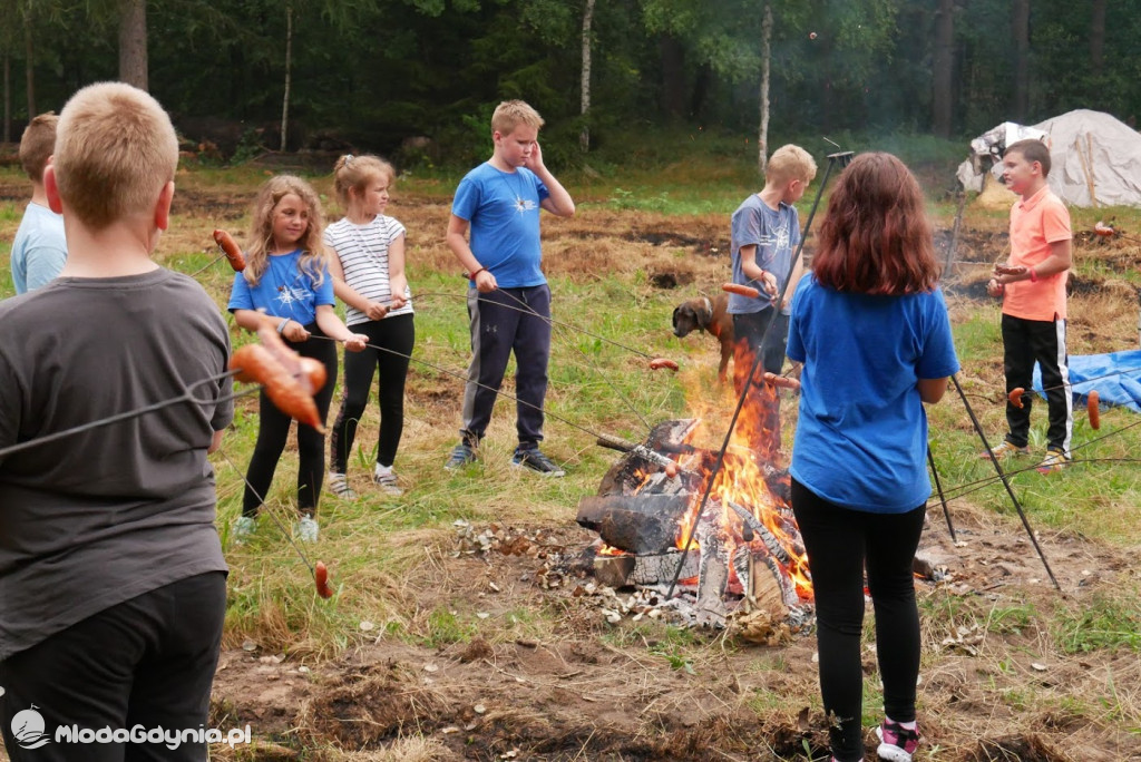 Harcerze w Osadzie Słowiańskiej