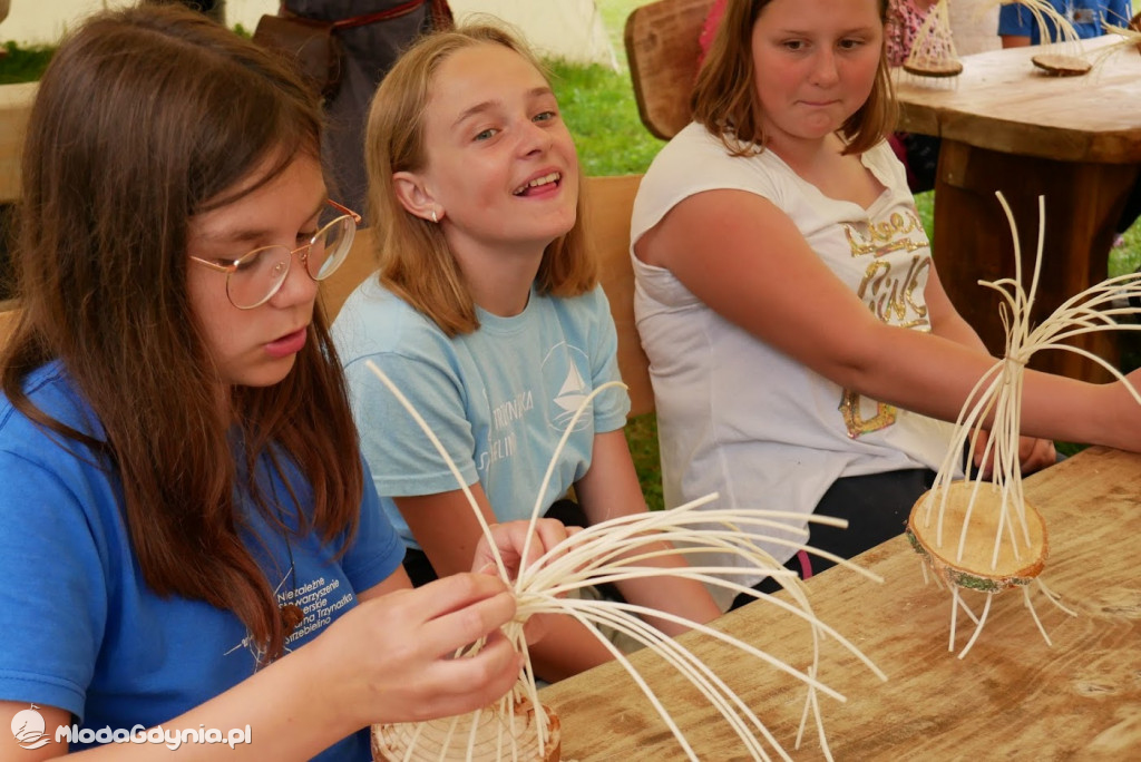 Harcerze w Osadzie Słowiańskiej
