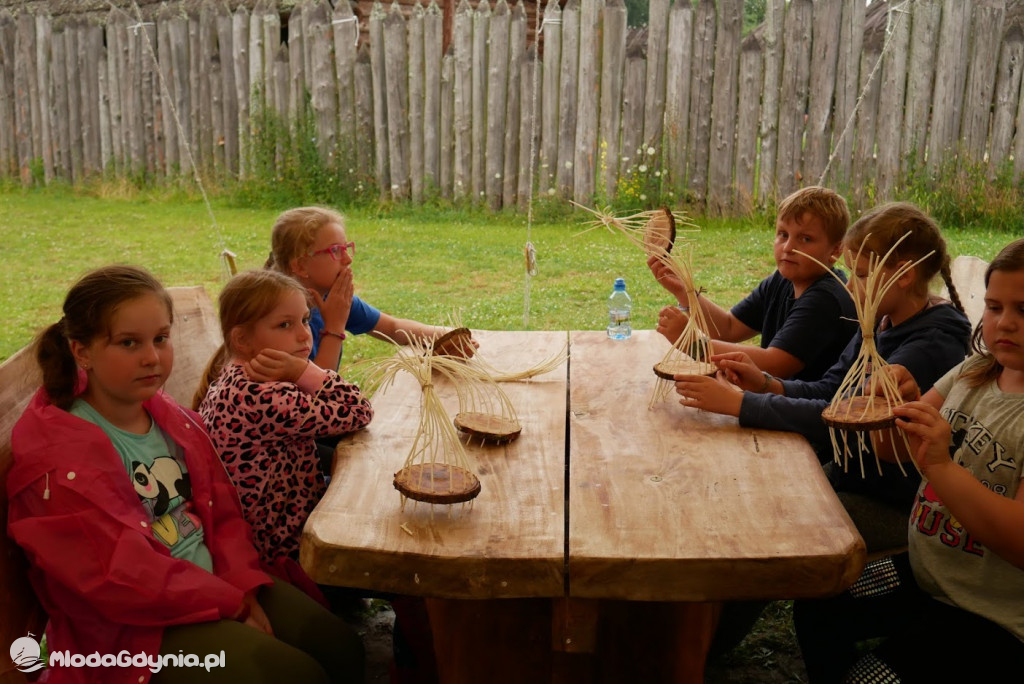 Harcerze w Osadzie Słowiańskiej
