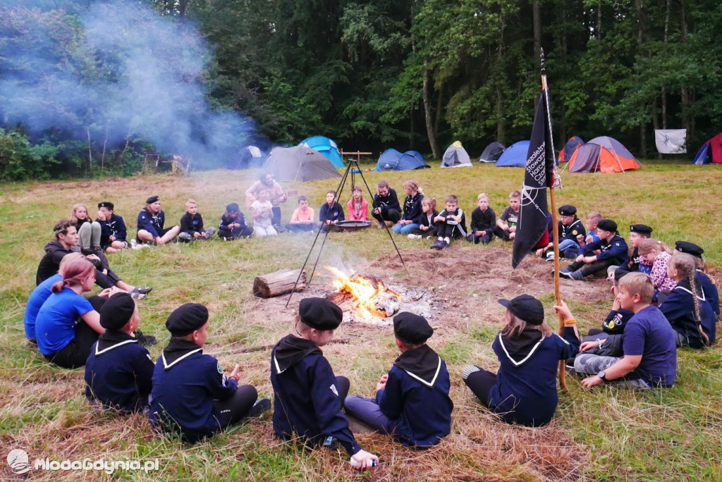 Harcerze w Osadzie Słowiańskiej
