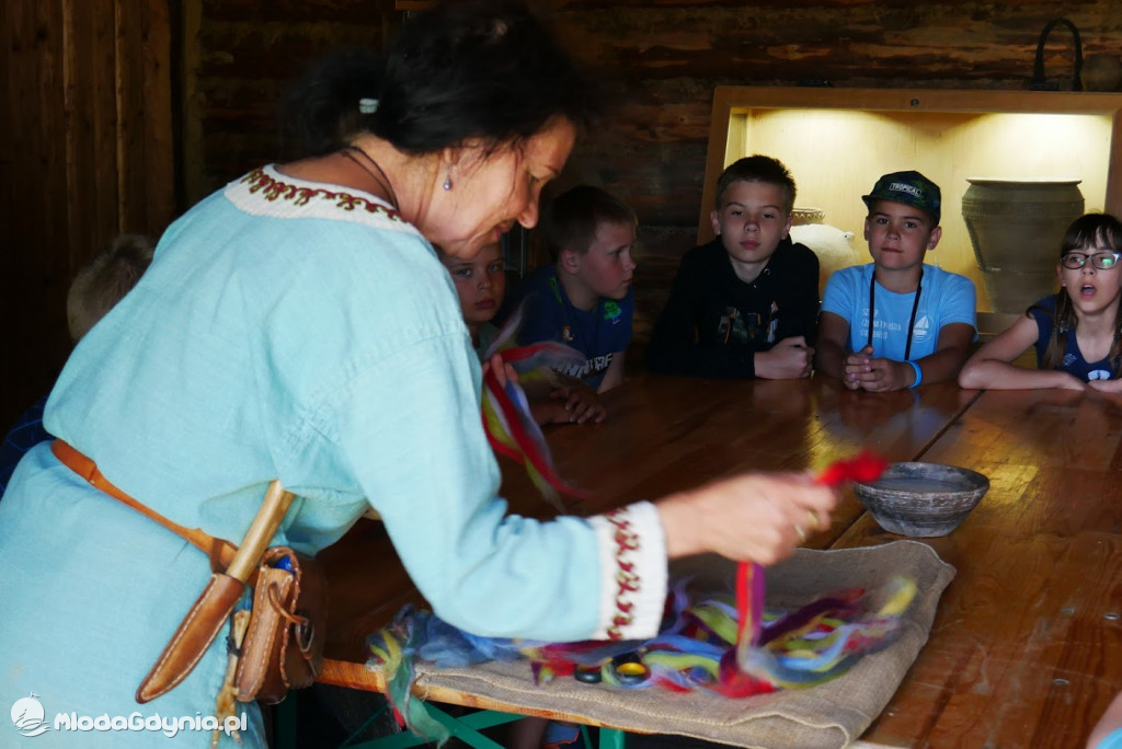 Harcerze w Osadzie Słowiańskiej