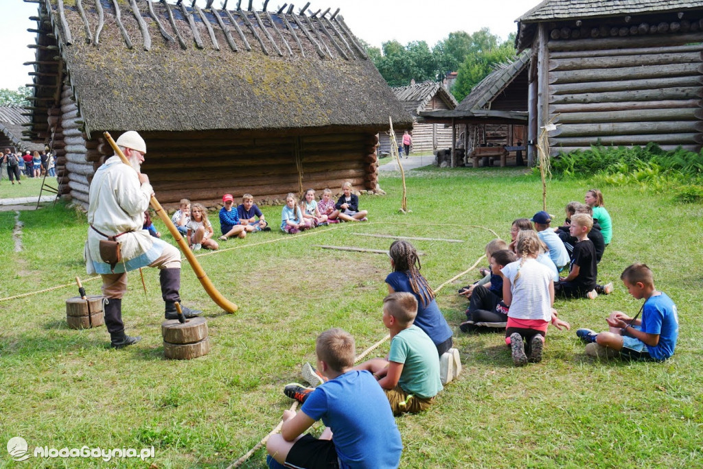 Harcerze w Osadzie Słowiańskiej