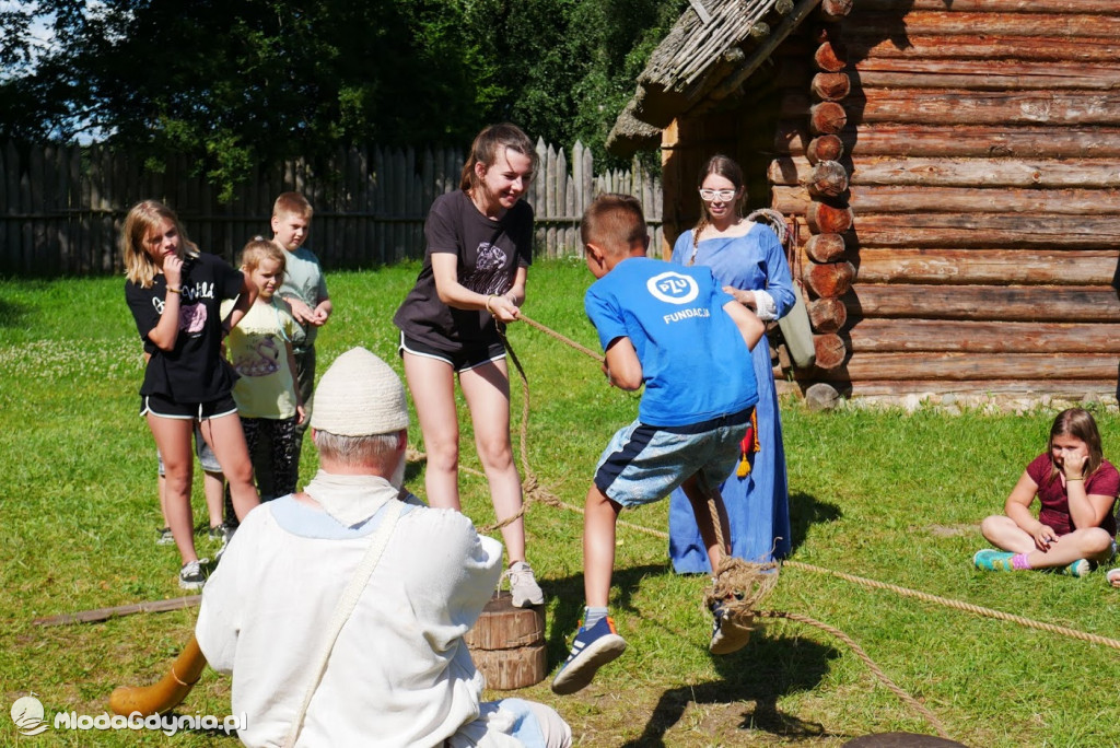 Harcerze w Osadzie Słowiańskiej