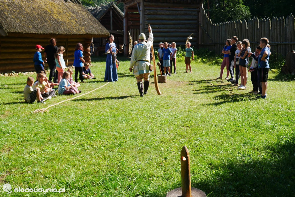 Harcerze w Osadzie Słowiańskiej