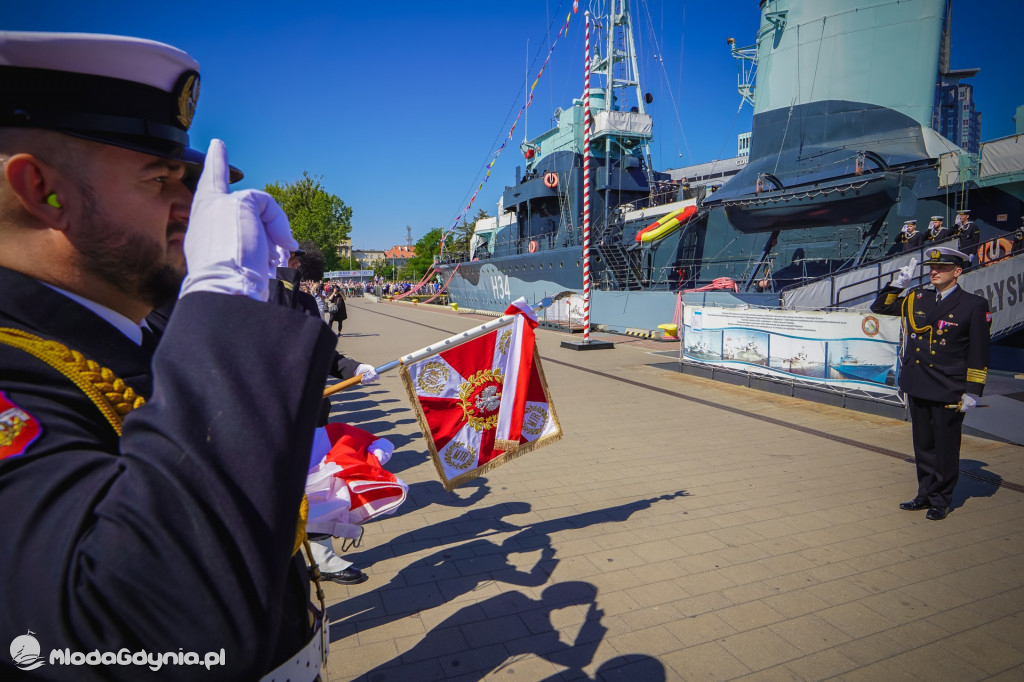 Obchody Święta Wojska Polskiego przed ORP Błyskawica 2020