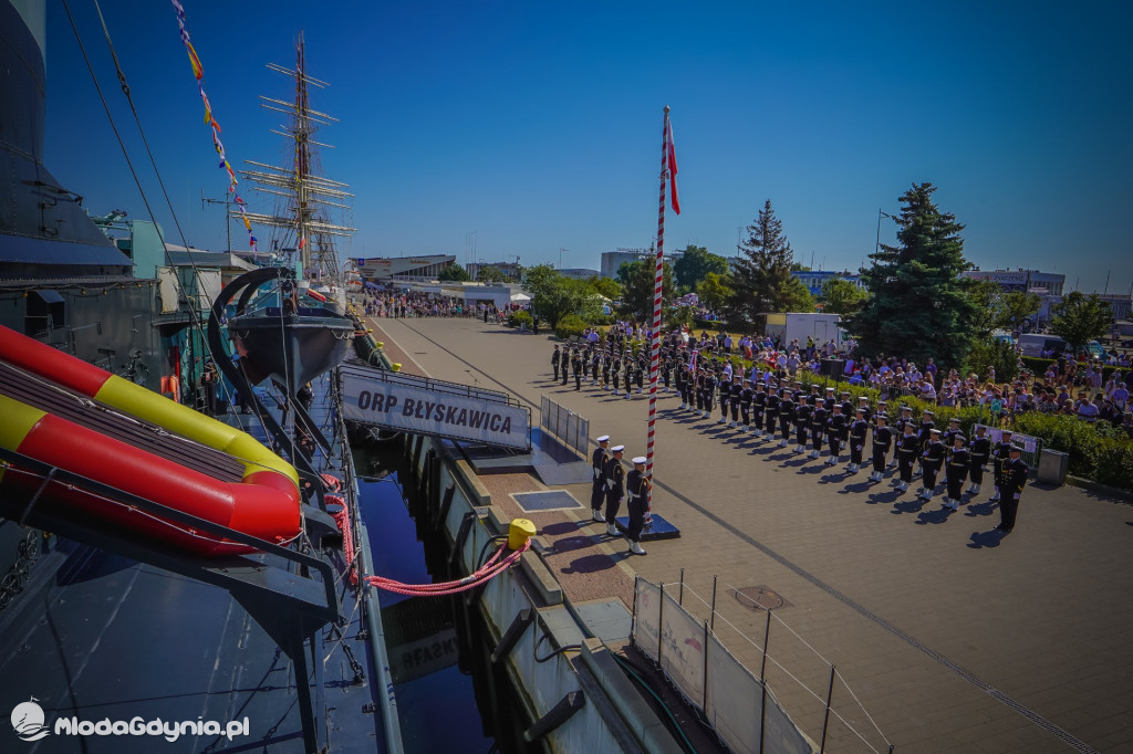 Obchody Święta Wojska Polskiego przed ORP Błyskawica 2020