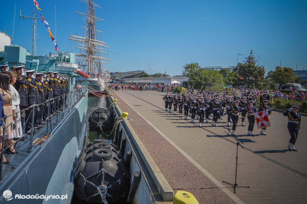 Obchody Święta Wojska Polskiego przed ORP Błyskawica 2020